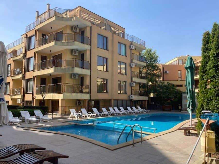 Sea view top floor studio in Sveti Vlas with a panoramic terrace.