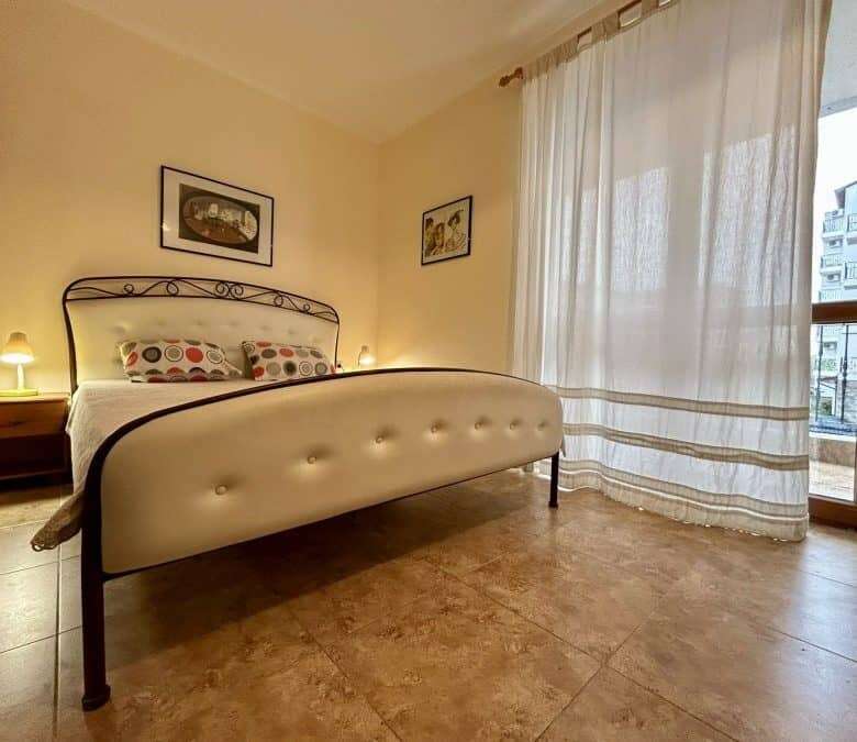 Furnished studio in Apollon apartments, Ravda, with 40 sq.m. space and balcony.