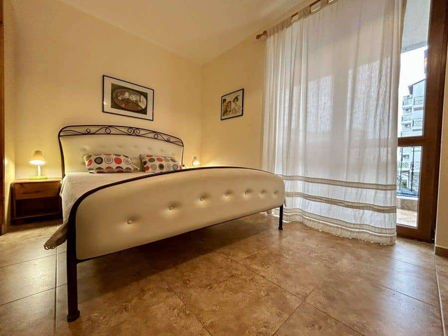 Furnished studio in Apollon apartments, Ravda, with 40 sq.m. space and balcony.