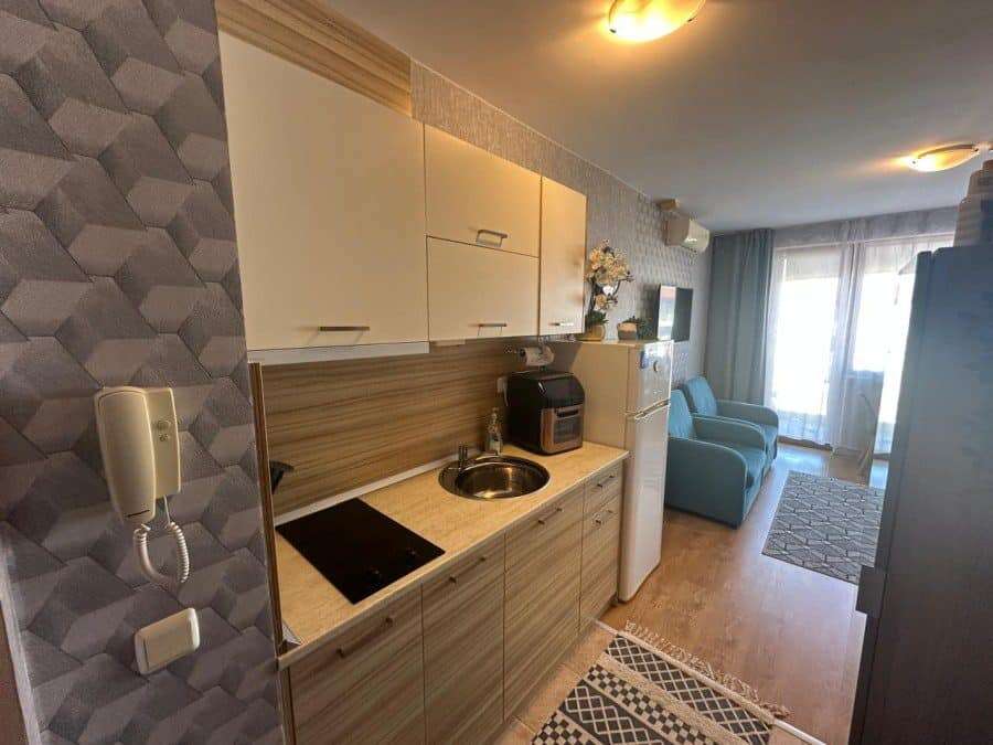 Bright studio apartment with pool views in Apollon, Ravda.