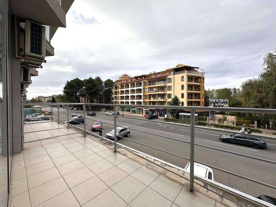 Bright studio apartment, 38.52 sq.m., in Perla, Sunny Beach, close to the beach.