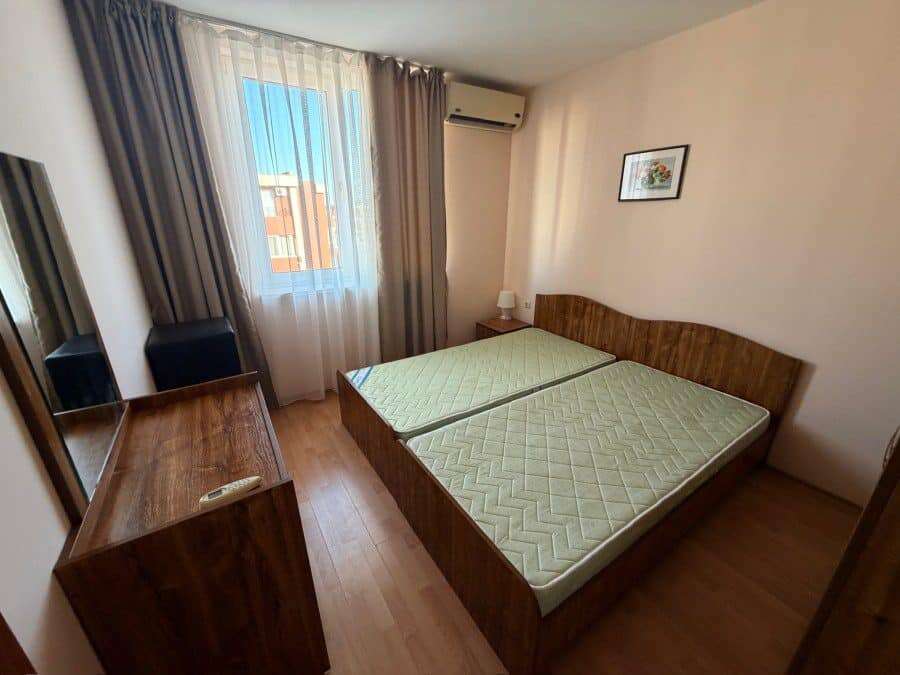 Top floor 2-bedroom apartment with sea view in Holiday Fort Club, Sunny Beach.
