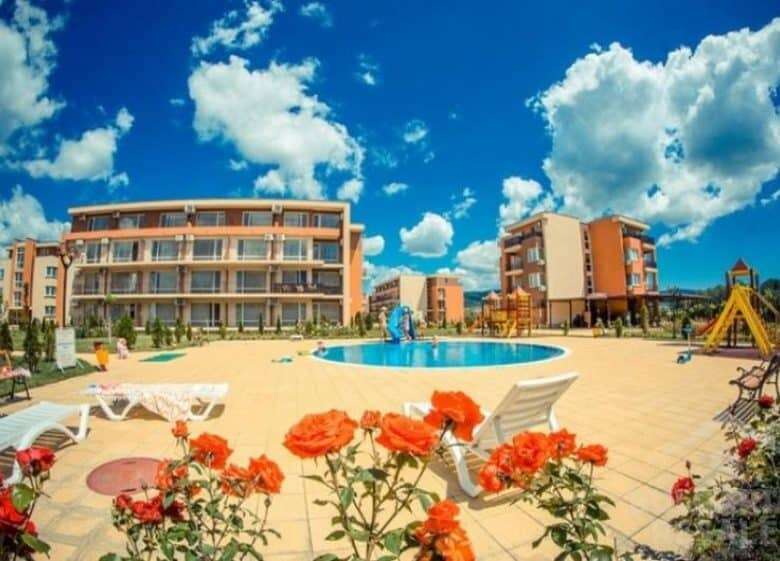 Floor apartment with pool view at Holiday Fort Club, Sunny Beach.