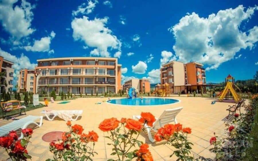 Floor apartment with pool view at Holiday Fort Club, Sunny Beach.