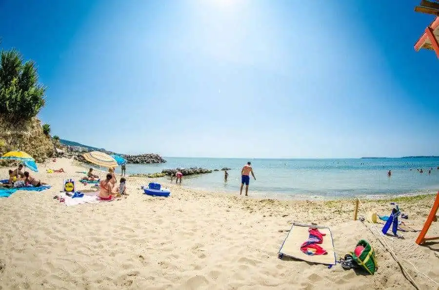 Beachfront luxury studio at Prestige Fort Beach in Sveti Vlas with stunning sea views.