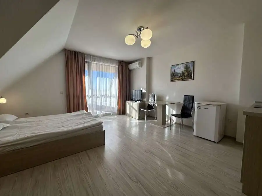 Furnished studio with kitchen, 55 sq.m., in Tarsis Club and SPA, Sunny Beach, Bulgaria.