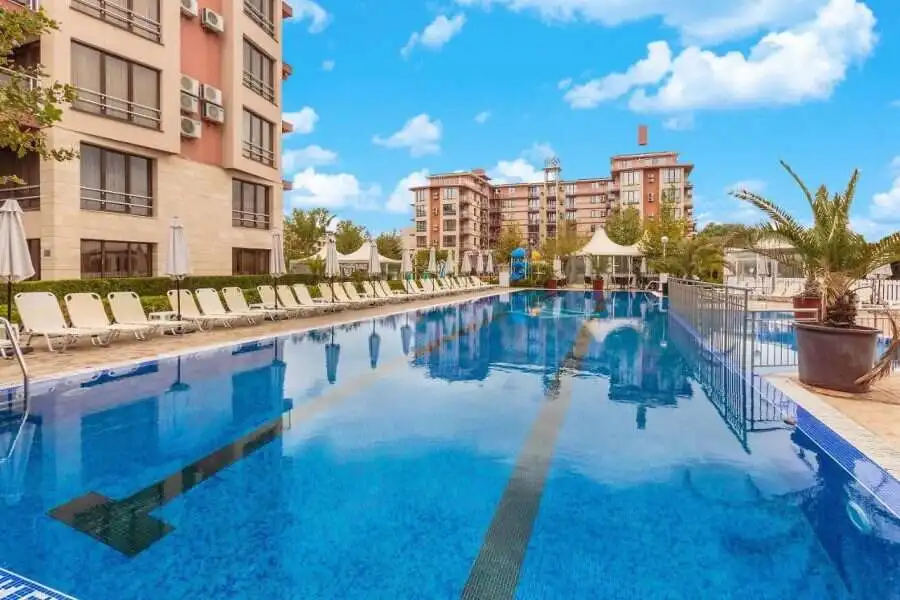Furnished studio with kitchen, 55 sq.m., featuring a large swimming pool at Tarsis Club and SPA in S.