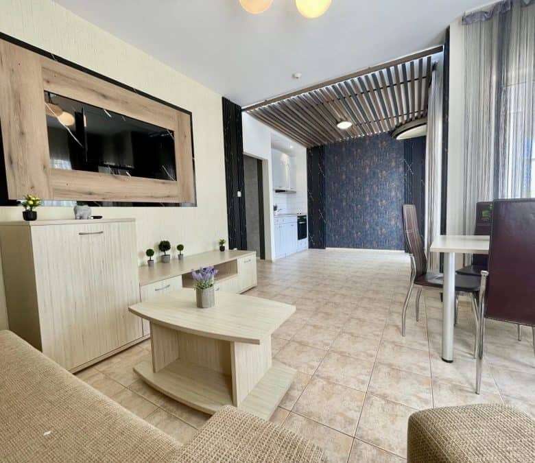 Bright 1-bedroom apartment overlooking the pool, 70 sq.m., in Belle Air, Sveti Vlas, just 300 meters.