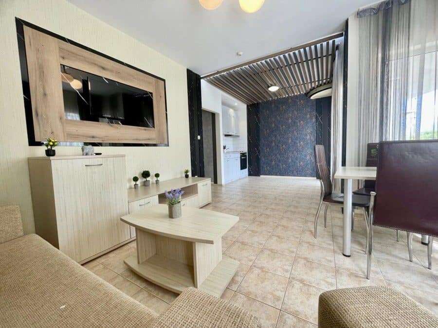 Bright 1-bedroom apartment overlooking the pool, 70 sq.m., in Belle Air, Sveti Vlas, just 300 meters.