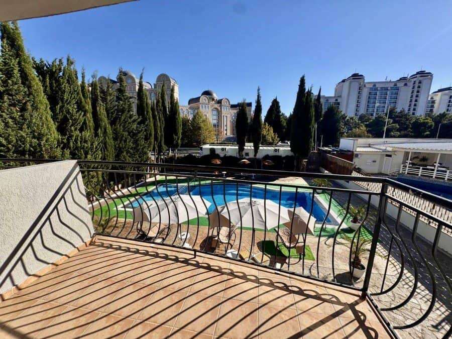 Apartment with pool view, 1 bedroom, 70 sq.m., located in Belle Air, Sveti Vlas, just 300 meters fro.
