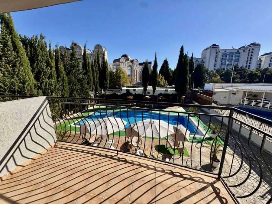 Apartment with pool view, 1 bedroom, 70 sq.m., located in Belle Air, Sveti Vlas, just 300 meters fro.