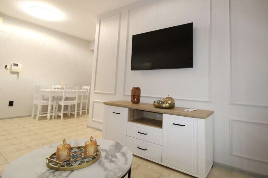 Bright interior of a 2-bedroom ground floor apartment near the sea in Sveti Vlas.