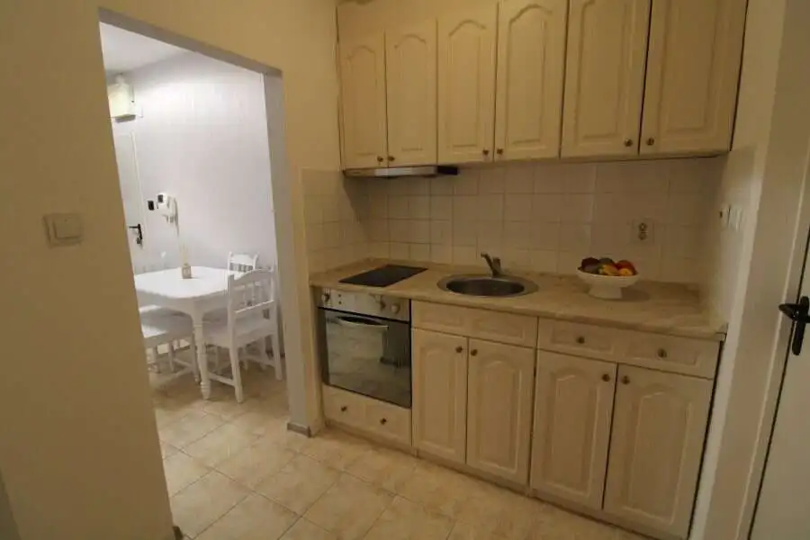 Bright interior of a 2-bedroom ground floor apartment near the sea in Sveti Vlas.