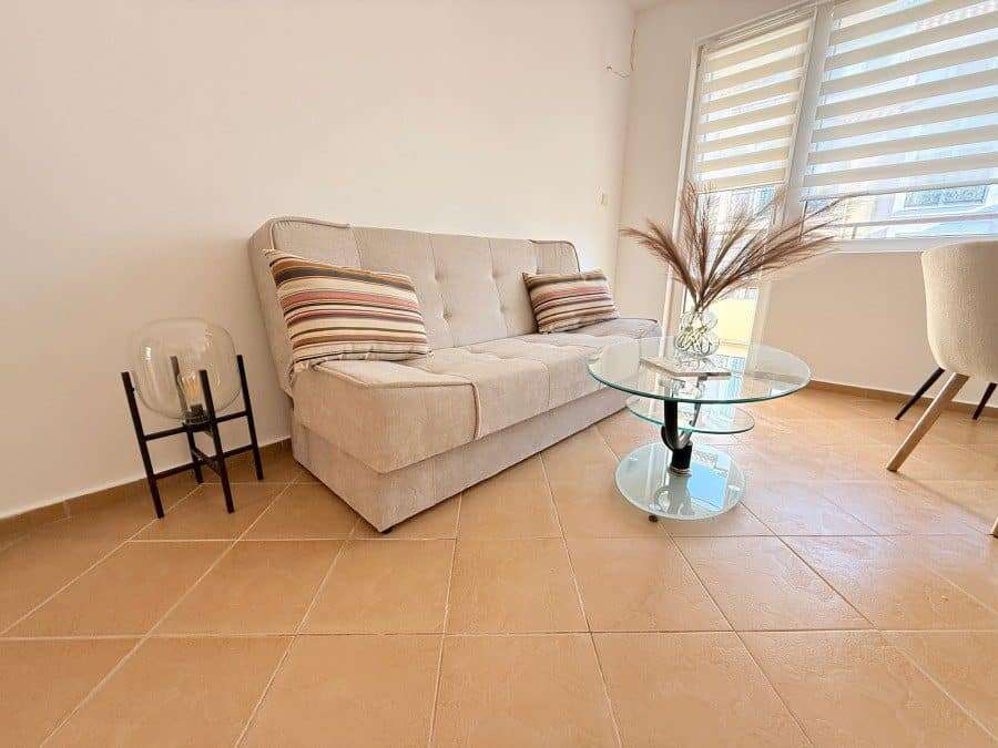 Bright and spacious 2-bedroom apartment in Solis, Sunny Beach, near the sea.