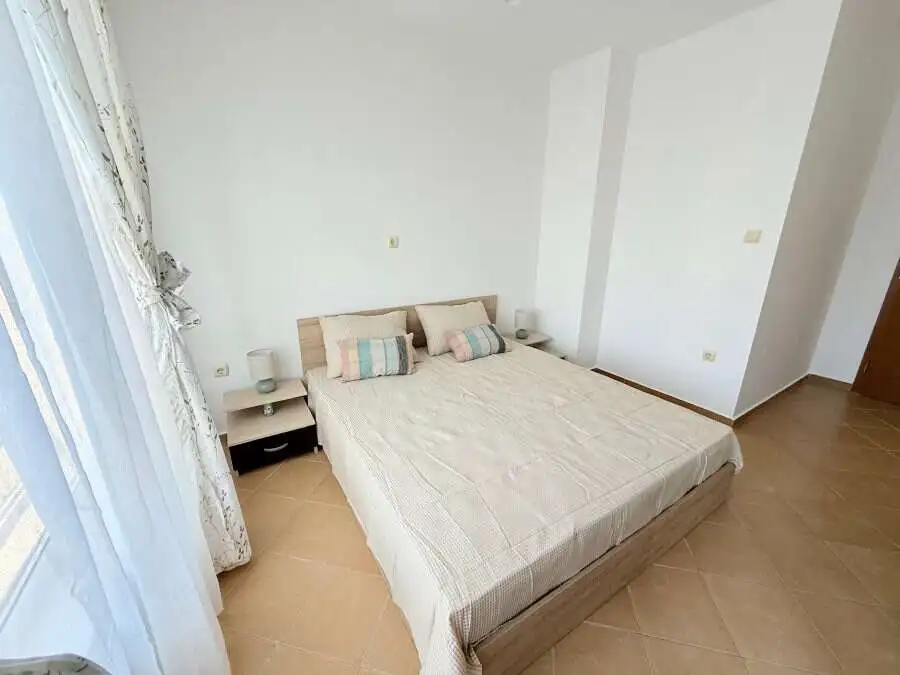 Bright 2-bedroom apartment in Solis, Sunny Beach, 300m from the sea.