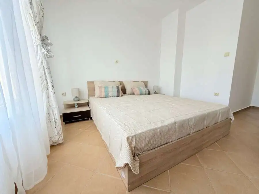 Bright, airy 2-bedroom apartment in Solis, Sunny Beach, 300m from the sea.