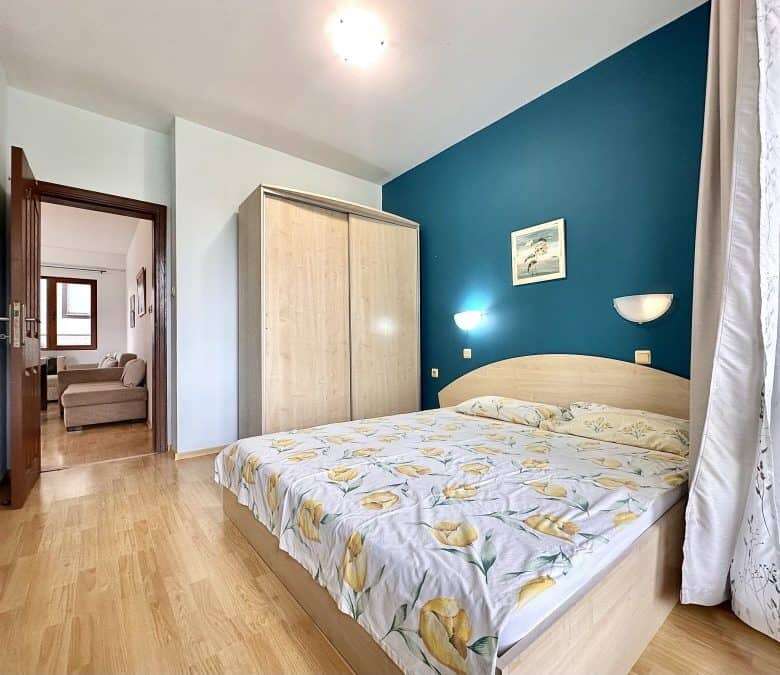 Spacious 75 sq.m. apartment with two bedrooms, located in Panorama Bay 1, Sveti Vlas, just 400 meter.
