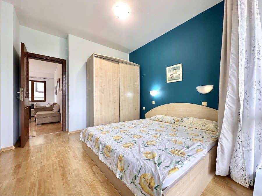 Spacious 75 sq.m. apartment with two bedrooms, located in Panorama Bay 1, Sveti Vlas, just 400 meter.