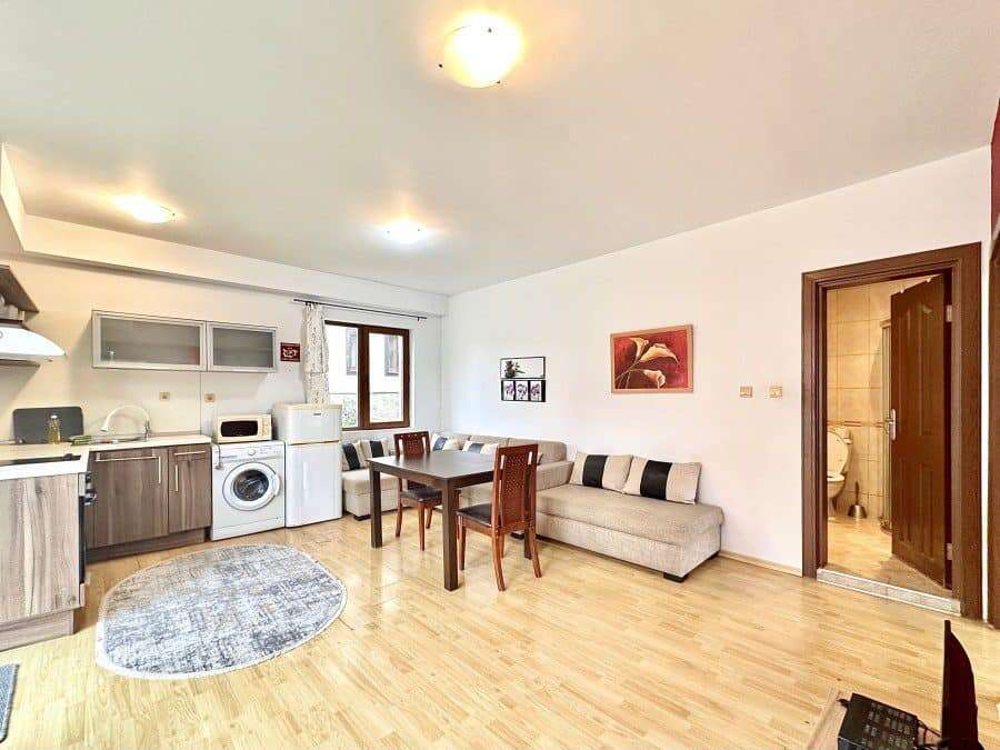 Bright interior of a 2-bedroom ground floor apartment in Panorama Bay 1, Sveti Vlas, just 400m from.