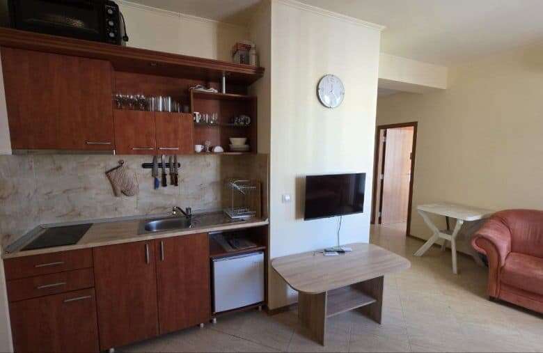 Cozy 1-bedroom apartment with pool view in Palazzo, Sunny Beach, 72 sq.m.