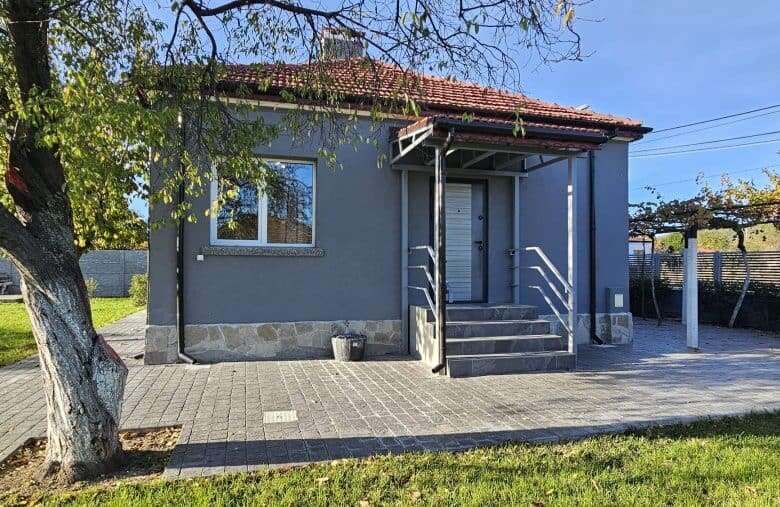 Recently renovated 2-bedroom bungalow in Guyliovtsa, near Sunny Beach, Bulgaria.