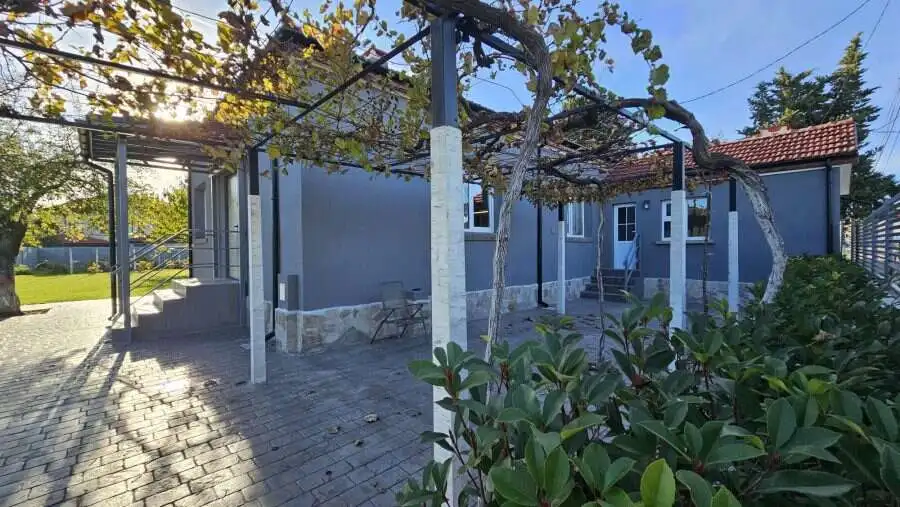 Cozy recently refurbished 2-bedroom bungalow in Guyliovtsa, near Sunny Beach, Bulgaria. Perfect for.