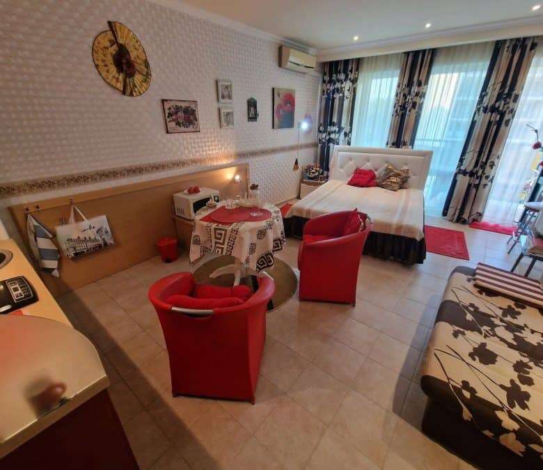 Studio apartment with pool view, 50 sq.m., located in Planeta ****, Sunny Beach, just 50 meters from.