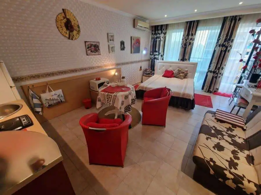 Studio apartment with pool view, 50 sq.m., located in Planeta ****, Sunny Beach, just 50 meters from.