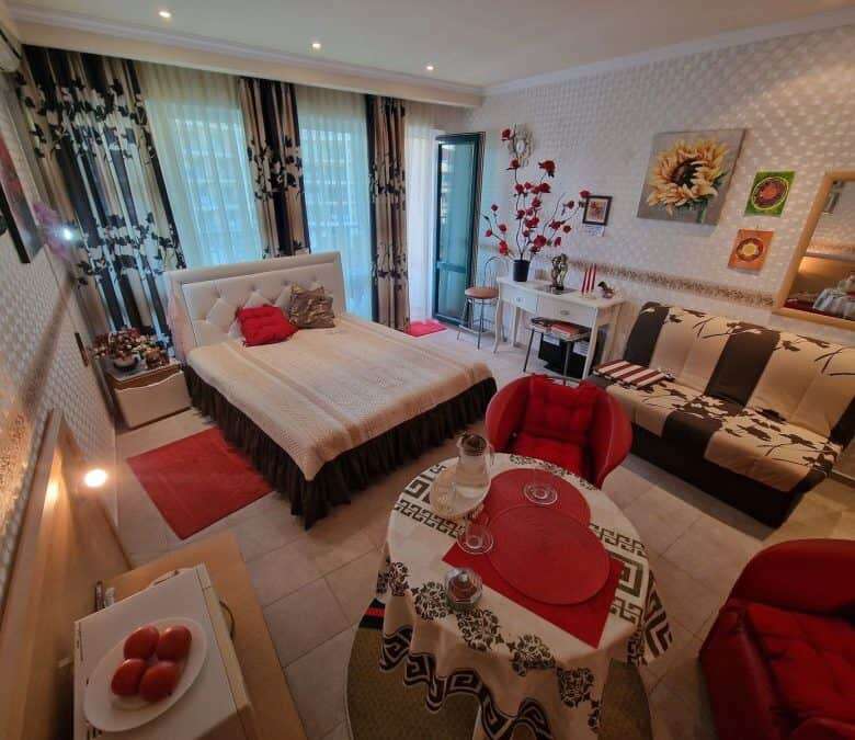Pool view studio apartment, 50 sq.m., in Planeta, Sunny Beach, close to the sea.