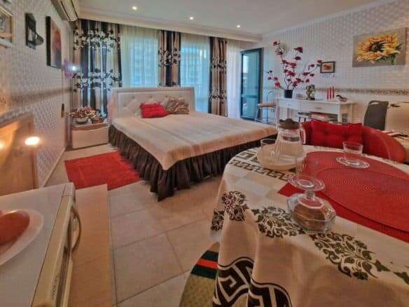 Studio apartment with pool view, 50 sq.m., located in Planeta ****, Sunny Beach, just 50 meters from.