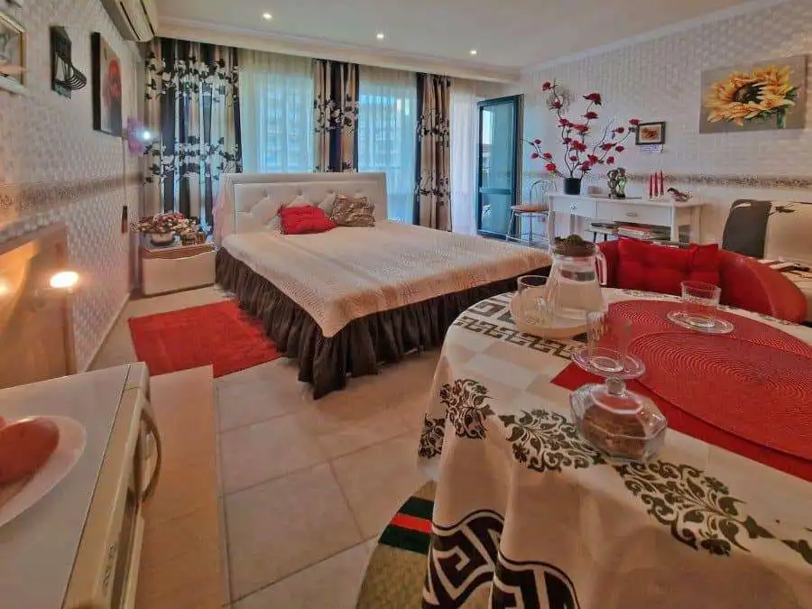 Studio apartment with pool view, 50 sq.m., located in Planeta ****, Sunny Beach, just 50 meters from.