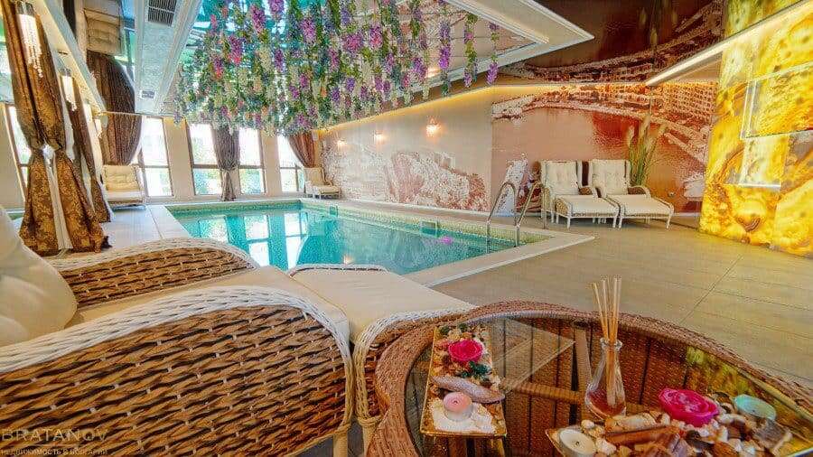 Luxury 1 Bed Apartment in Sunny Beach Modern indoor pool at Harmony Suites, Monte Carlo, Sunny Beach.
