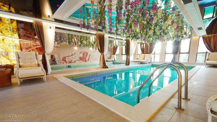 Luxury 1 Bed Apartment in Harmony Suites Elegant indoor swimming pool in luxury Harmony Suites, Monte Carlo, Sunny Beach.