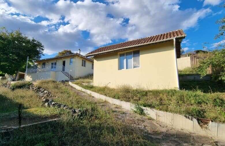 House with pool and BBQ area near Primorsko, Bulgaria, set in scenic Ropotamo Valley.
