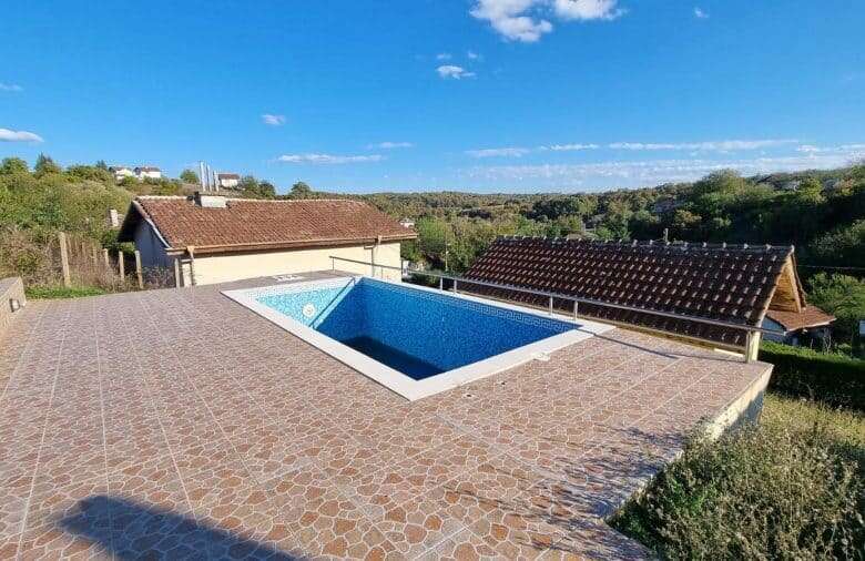 Beautiful 3-bedroom house with a private pool and BBQ area in Ropotamo Valley, just 18 km from Primo.