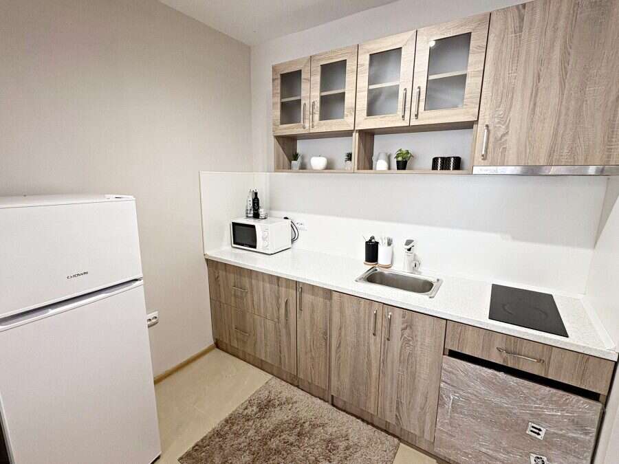 Cozy 1-bedroom apartment kitchen in Sunflower, Sunny Beach, 62 sq.m., close to the sea.