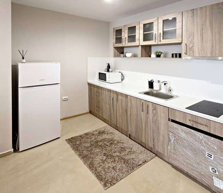 Cozy 1-bedroom apartment with modern kitchen in Sunflower complex, Sunny Beach, close to the sea.