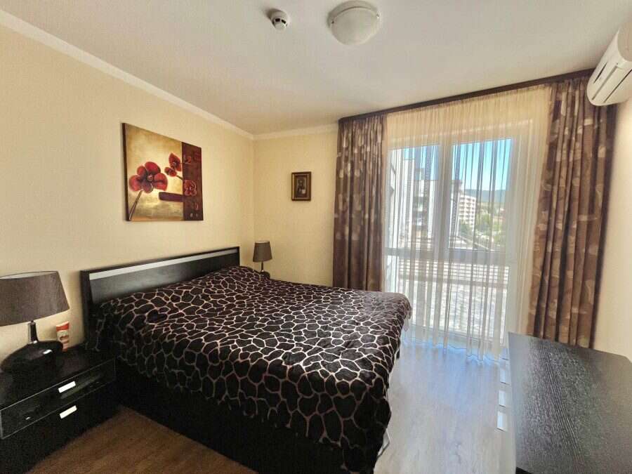 Modern 1-bedroom apartment in Sunny Beach Plaza, 100m from the sea, 82 sq.m.