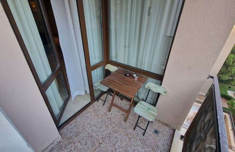 Cozy studio with pool view, 48 sq.m., at Barcelo Royal Beach in Sunny Beach.