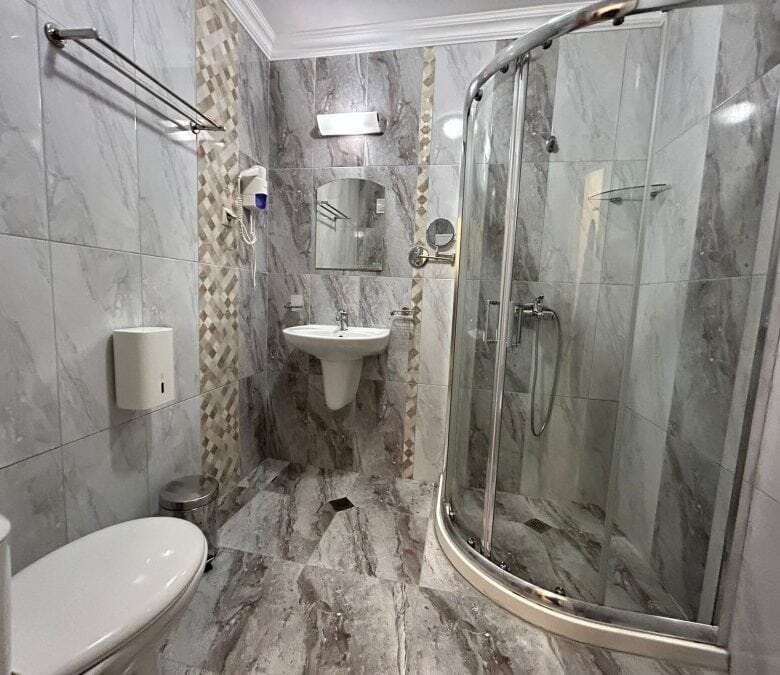 Studio apartment with bathroom and kitchenette in Tarsis Club, Sunny Beach.