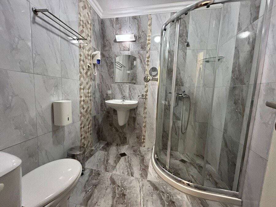 Studio apartment with bathroom and kitchenette in Tarsis Club, Sunny Beach.
