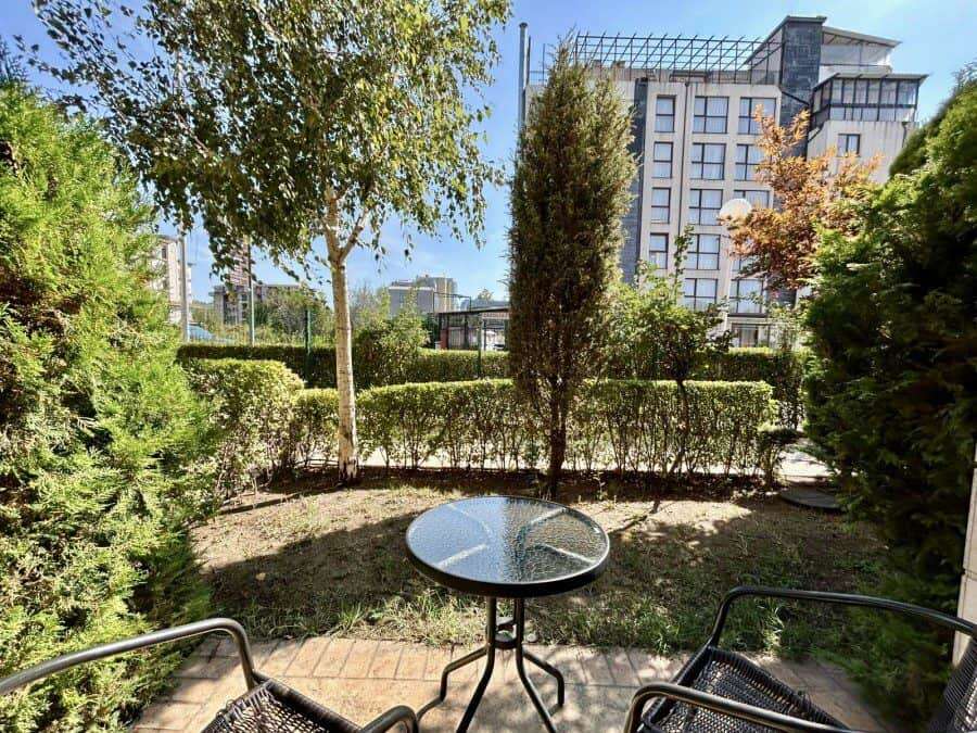 Ground floor studio with kitchen, 34 sq.m., in Tarsis Club and SPA, Sunny Beach.