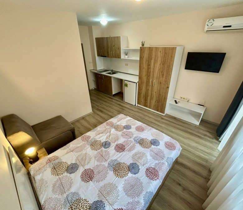 Bright studio apartment with garden views in Ravda, fully furnished and 31 sq.m. in Apollon complex.