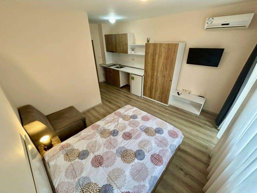 Bright studio apartment with garden views in Ravda, fully furnished and 31 sq.m. in Apollon complex.