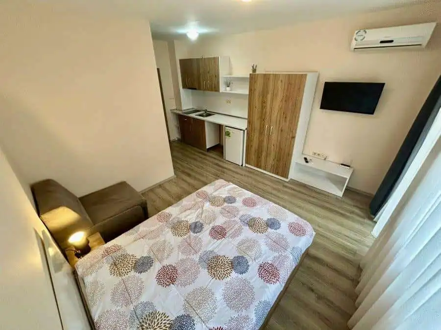Bright studio apartment with garden views in Ravda, fully furnished and 31 sq.m. in Apollon complex.
