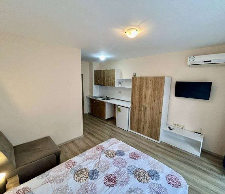 Studio apartment with garden views, 31 sq.m., in Ravda, fully furnished.