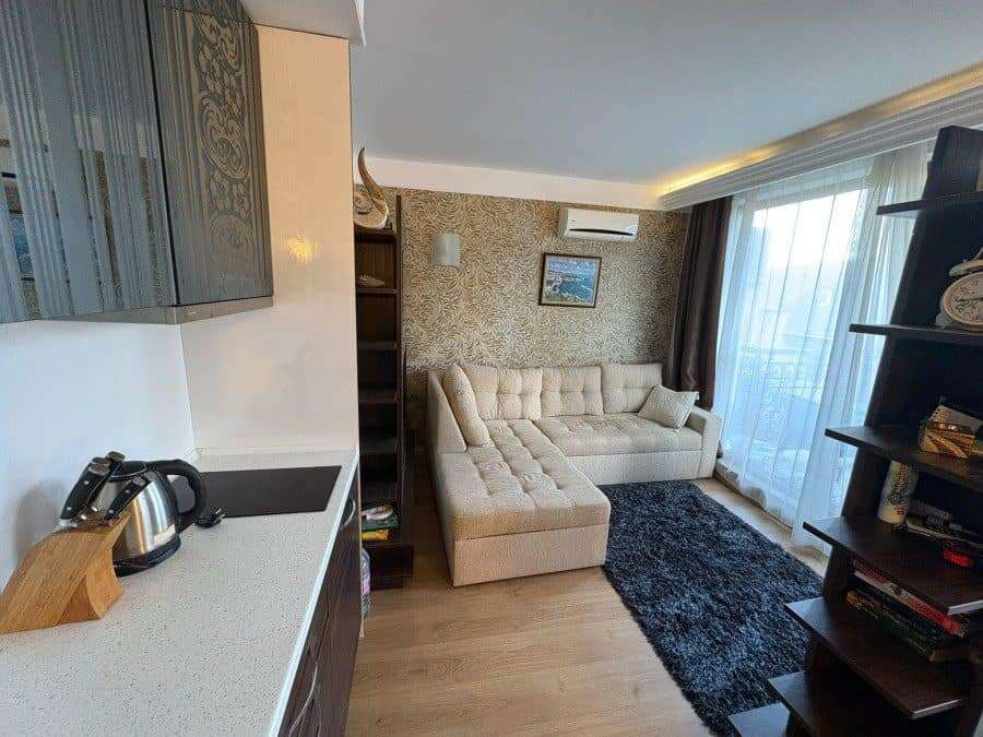 Spacious 2-bedroom, 2-bath apartment of 89 sq.m. in luxurious Harmony Palace, Sunny Beach. Perfect f.