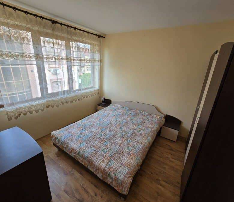 Comfortable bedroom with a large window and natural light in Elitonia 2, Ravda.
