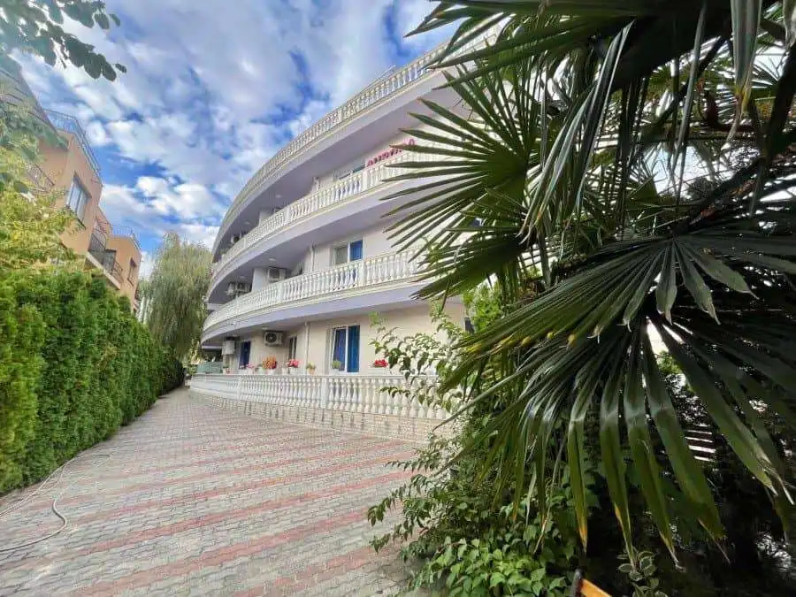 Sea view 1 bedroom apartment, 58 sq.m., in Nessebar, 30 m to the beach.