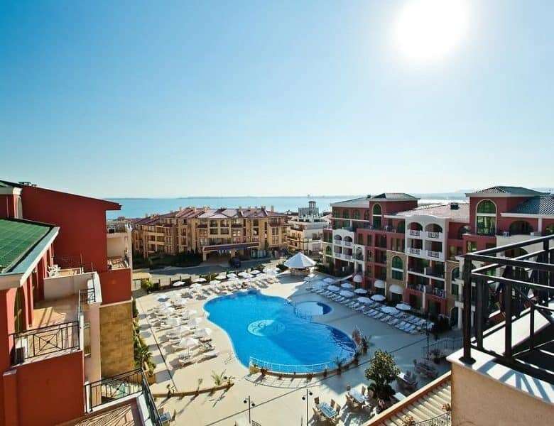 Ground floor studio near the sea in Sveti Vlas, Bulgaria, with pool view and modern amenities.